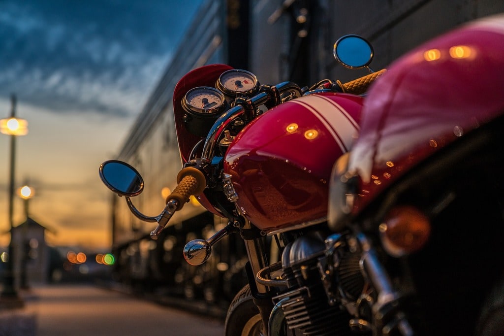 Améliorer sa visibilité en moto pour éviter les accidents