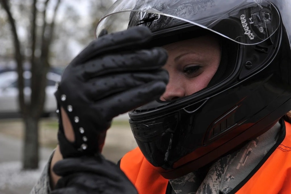 Airbag moto : gadget de luxe ou révolution indispensable pour votre survie ?